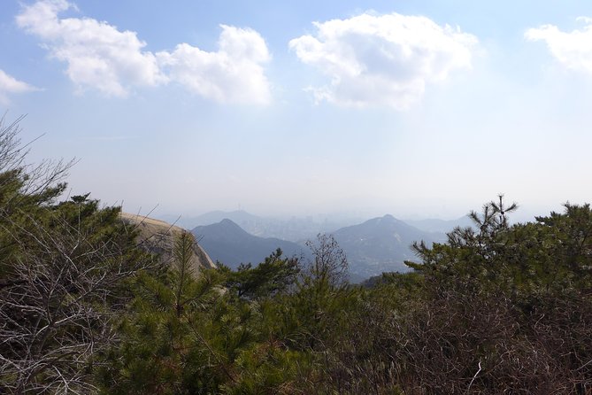 Bukhansan Mountain Private Hike with Lunch - Price and logistics: what $170 buys you