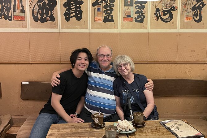 Customizable Seoul Private Tour Palaces Food and Markets - Bukchon Hanok Village and Insadong: walking without the crowds pressure