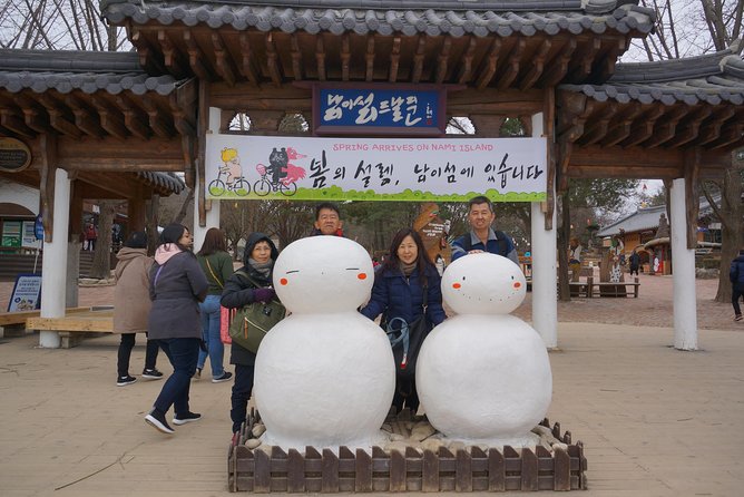 Customized Private Seoul tour: Palace, Market etc(Airport Option) - DMZ: why it’s worth protecting for your limited time