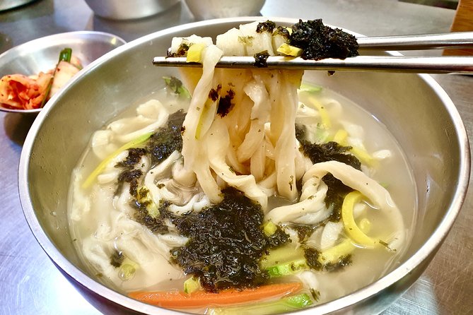 Downtown Seoul Guided Food & Market Tour with 8+ Local Tastings - How good guides shape the tour (Alex, Jae, Youla, Ji Yoon)