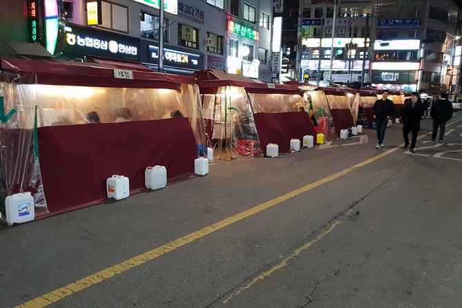 Drinking and Eating through the Alleys of Seoul - Kwangjang Market: A Two-Hour Street-Food Jump Start