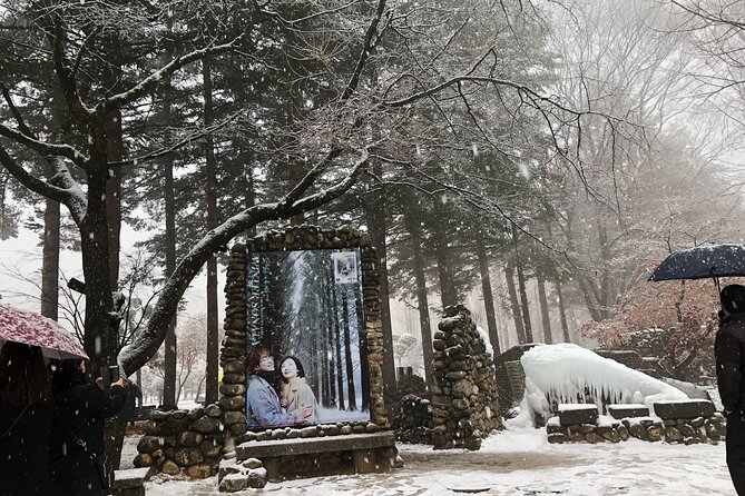 Eobi Ice Valley / Elysian Ski Resort / Nami Island - Eobi Ice Valley: icy photos close to Seoul (and the backup plan)