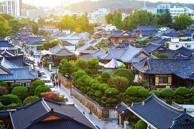 Explore DMZ from Seoul +(optional) Gondola/Red Suspension Bridge - The DMZ portion: what you’re actually paying for