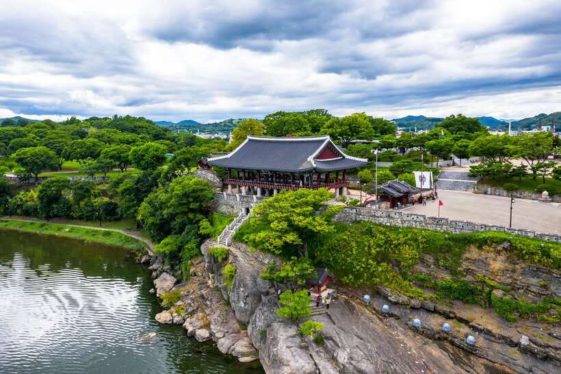 From Seoul: 5-Day Tour of Korea with UNESCO Sites - Day 4: Gyeongju UNESCO icons, Andong Hahoe’s Joseon village, then Pyeongchang reset