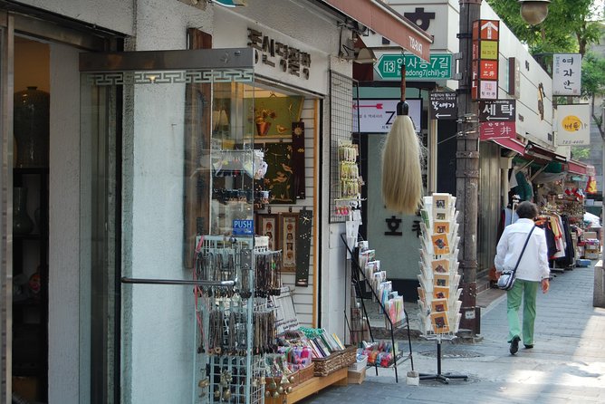 Full-Day Palace Tour in Seoul - Lunch plus the Ginseng center stop
