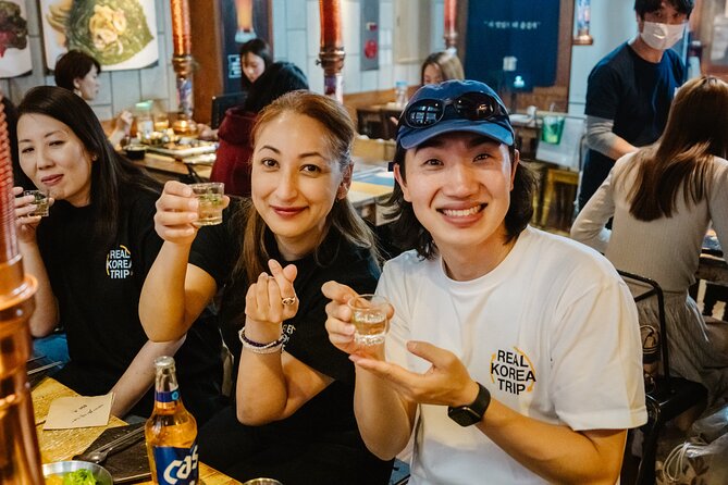 Handmade Noodles with Korean Grandma - The tastings: BBQ with soju, jeon with makgeolli, chicken with beer
