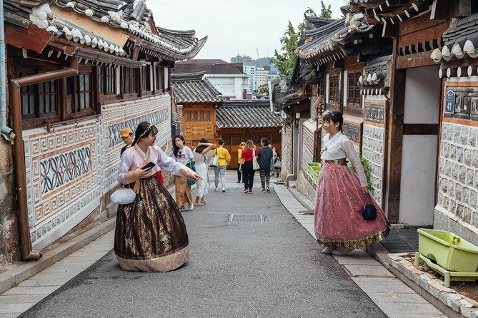 Highlights & Hidden Gems With Locals: Best of Seoul Private Walking Tour - How Much Walking Is In This 3-Hour Plan?
