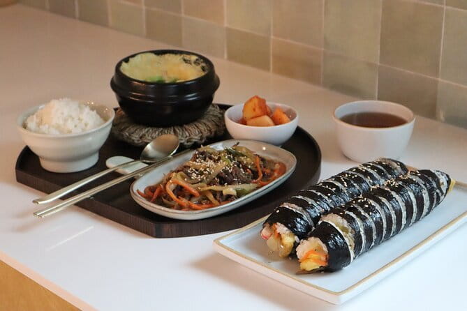 Korean Cooking Class with Grocery Shopping at Seoul Local Market - Meet Phoebe (Sunghyun) at Seoul Foodventure