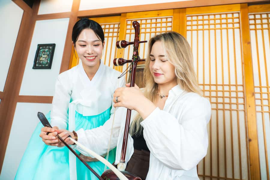 Korean Traditional Music Performance Ticket - Instruments You’ll Hear: Gayageum, Haegeum, and the Sound of Korean Strings