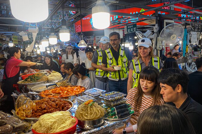 Market Food Tour & Evening E-bike Ride in Seoul - The e-bike factor: easier hills, calmer riding, real photo time