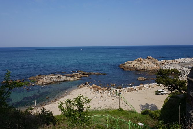 Mount Seorak and Naksansa Temple One Day Tour from Seoul - Naksansa Temple by the sea (about 1.5 hours): calm, historic, and step-heavy