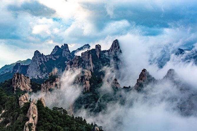 Mount Seorak and Nami Island One Day Tour from Seoul - Why Mount Seorak + Nami Island in one day works
