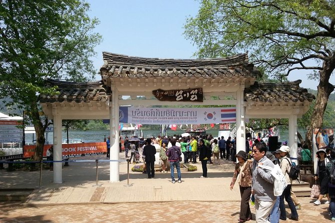 Nami Island and Petite France - Filming location - Lunch that keeps the day on track: spicy chicken
