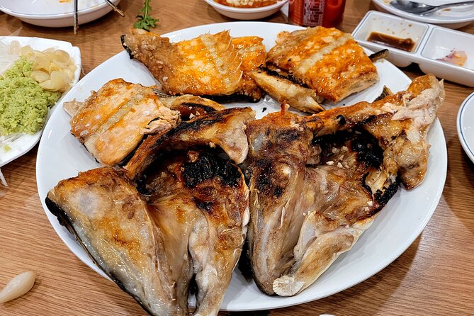 Noryangjin Fish Market Dinner - Choosing seafood in the market: how the guide reduces the stress