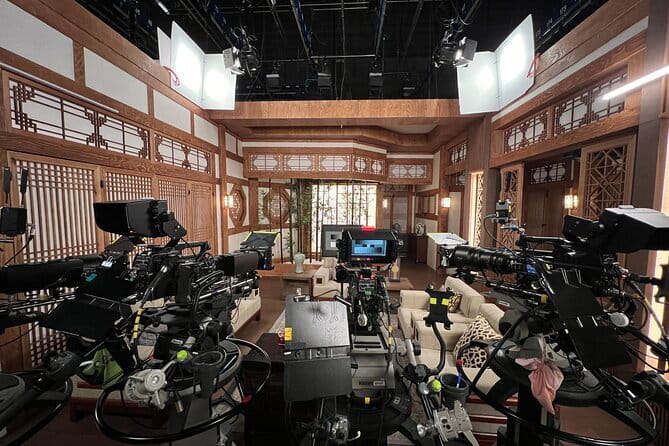 Official MBC Insider Live K-Drama Rehearsal & VIP Studio Tour - Entering the MBC Dream Center: where the magic has a schedule