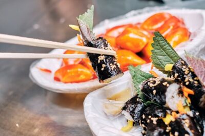Private Downtown Seoul Food & Market Tour with 8+ Tastings - The real value: a private food guide who can keep you moving
