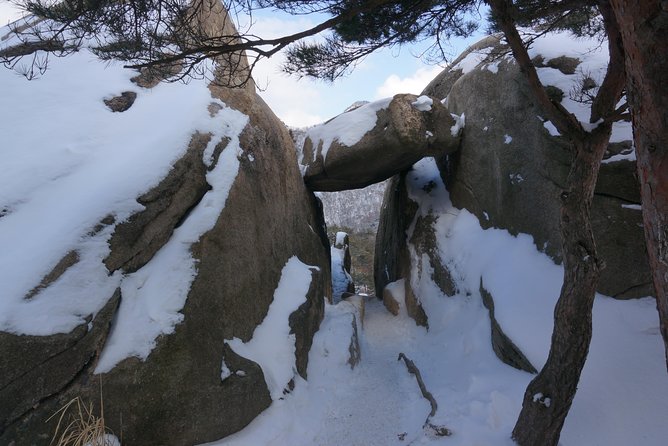 Private Hiking tour to Bukhansan Peak(Baegundae: 836.5m) with Mountain Expert - What to Wear and Bring So You Don’t Feel Miserable