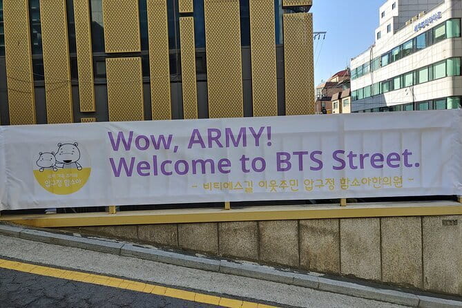 Private K-pop boyband Location Tour from Seoul City with Pickup - Stop-by-stop: from Iryeong Station’s Spring Day set to Seoul Forest