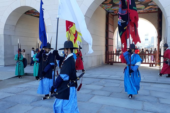 Private Seoul City Tour - Jogyesa Temple: downtown Buddhism without the long trek