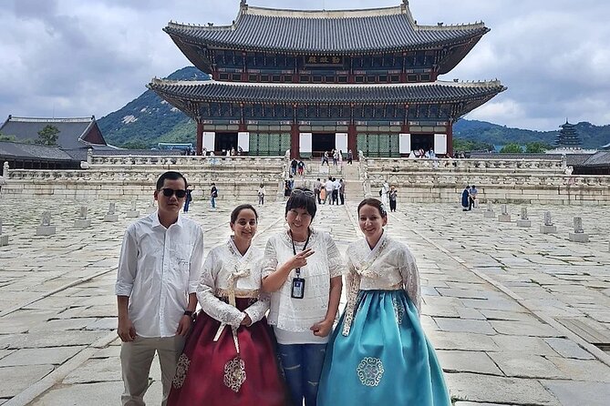 Private Seoul City Tour Palace, village, temple, market - Stop 3: Bukchon Hanok Village in Hanbok