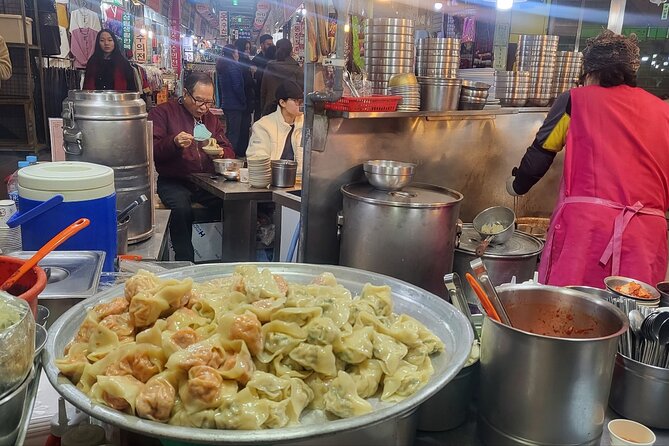 Private Seoul City Tour Palace, village, temple, market - Stop 5: Insadong Market, Crafts and Classic Seoul Shopping