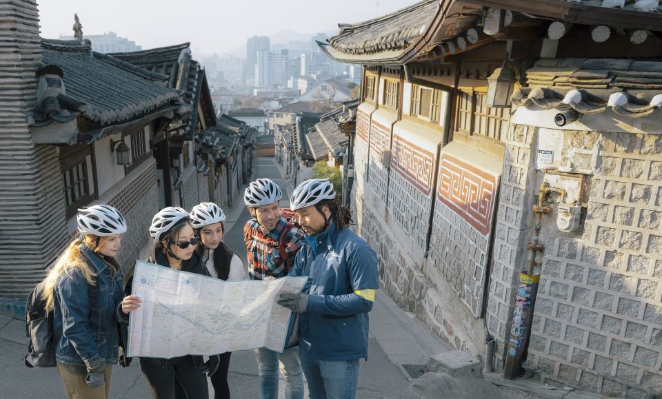 Seoul: City Highlights eBike Tour - Gwanghwamun Square and Gyeongbokgung: major palace sights without the full-day slog