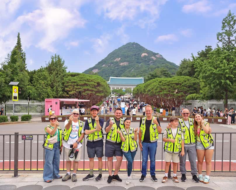 Seoul: City Highlights eBike Tour - The final Cheonggyecheon bike-path finish: resetting the view
