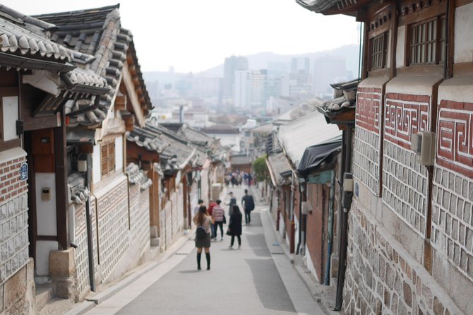 Seoul City Private Full-Day Tour Including Lunch - Price and Logistics: Is $220 Per Person Worth It?
