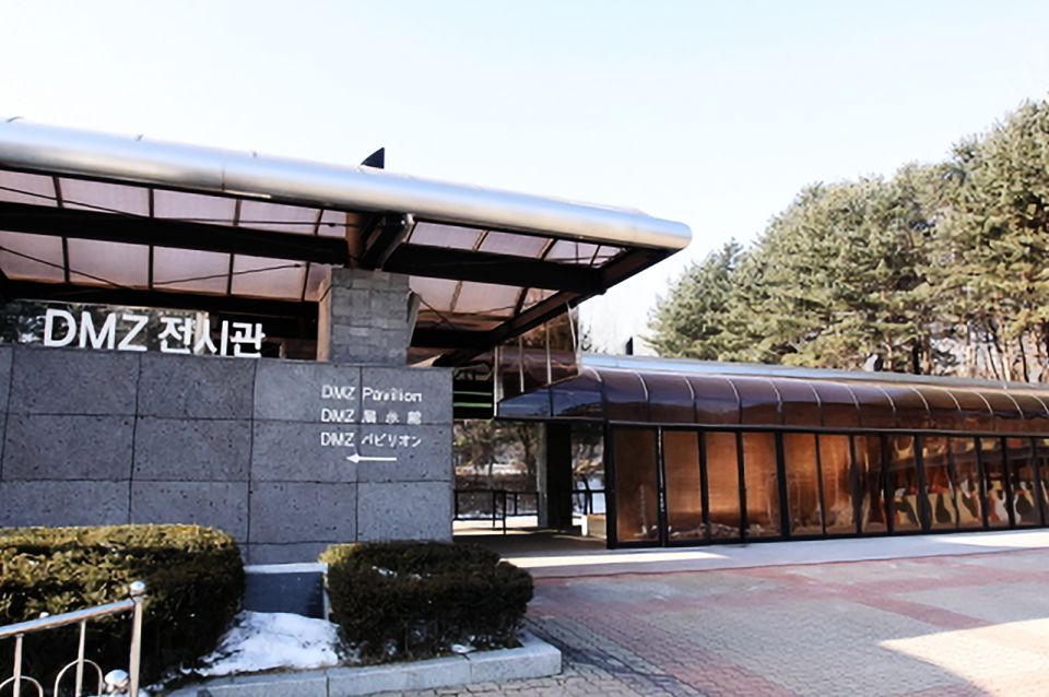 Seoul: DMZ, Gyeongbokgung Palace & City Tour - Guide Style: Military Specialists and Real Storytelling
