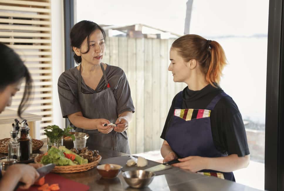 Seoul: Experience Korean Cooking in Modern Hanok Kitchen - Price And Value: $84 For A 2-Hour, Two-Dish Skill Builder