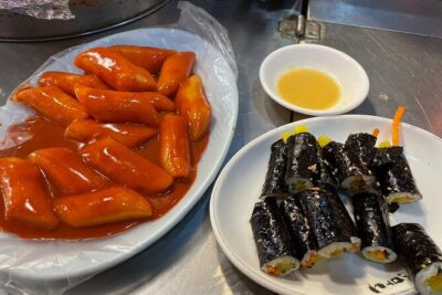Seoul Fun Food Tour: 12 different food tastings - Cheonggyecheon Stream: A Quick Reset With Winter-Era Flexibility