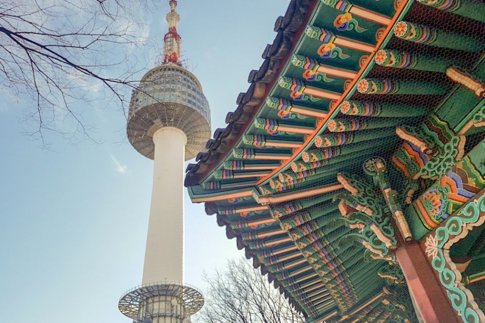 Seoul: Gyeongbok Palace and Bukchon Hanok Walking Tour - National Folk Museum of Korea: Joseon life, explained with objects
