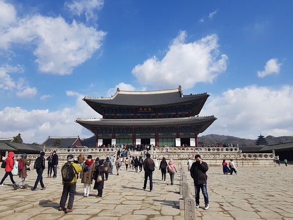 Seoul: Gyeongbok Palace, Bukchon Village, and Gwangjang Tour - Palace Royal Guard Changing Ceremony: Watch It Like a Ritual