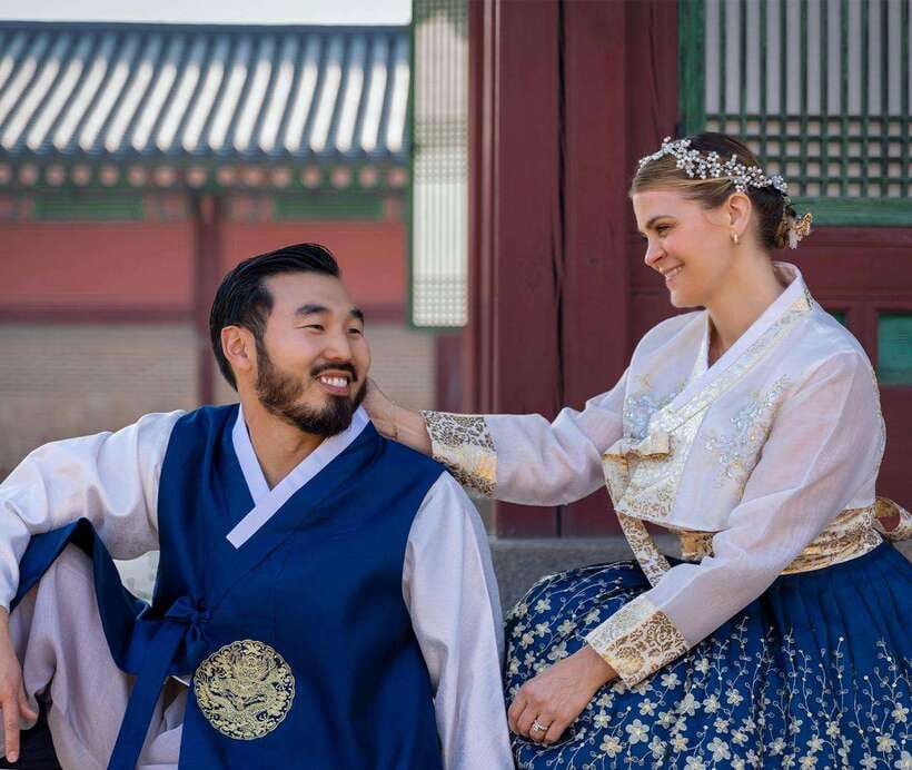 Seoul: Hanbok Rental with Gyeongbokgung Palace Entry - Why wearing a hanbok changes the whole palace day