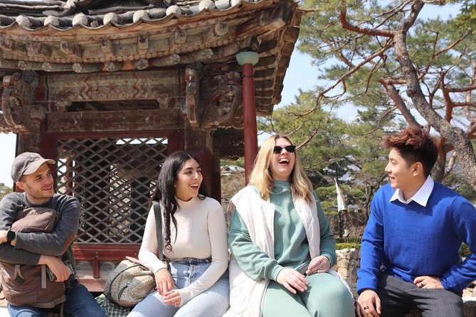 Seoul Highlights & Hidden Gems Tours by Locals: Private + Custom - How the custom local guide shapes your whole Seoul day