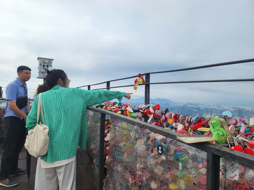 Seoul: Highlights of Seoul Half-Day Tour - N Seoul Tower Without the Observatory: Still a Worthwhile Stop