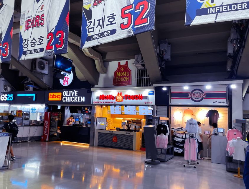 Seoul: Jamsil Baseball Stadium Game Ticket with Dinner& Beer - The meal before the game: K-BBQ or fried chicken + a cold drink