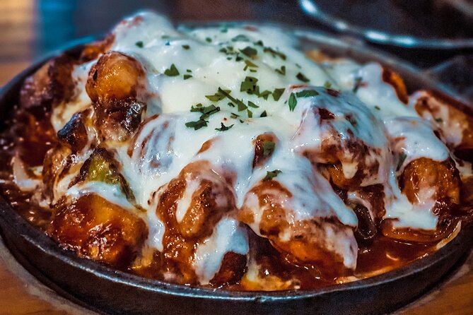Seoul: Korean Chicken & Beer Night Tour with Local Hidden Gems - Getting there the easy way: Mangwon Station at 6:00 pm