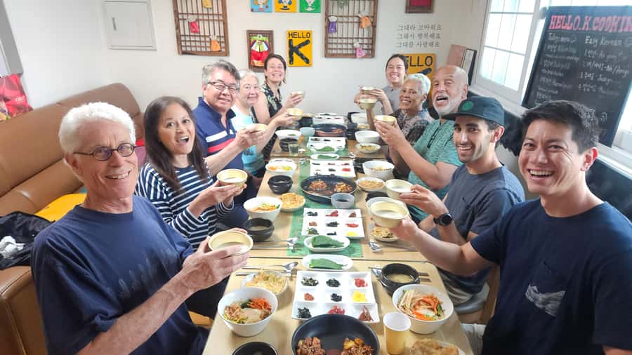 Seoul: Korean Cooking Class at a Local Home and Market Tour - Hanjeongsik: The Korean Course-Meal Style With 10+ Sides