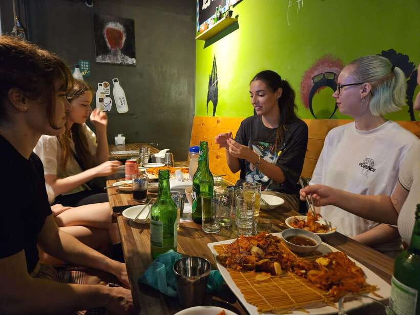 Seoul: Korean Drinking Games Night (non-drinkers welcome) - The Games: Korean University Rules, English-Friendly Flow