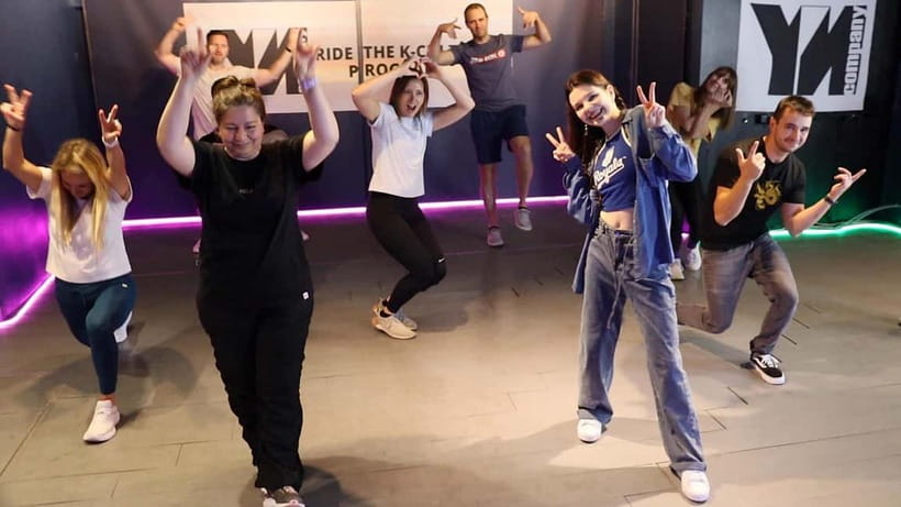 Seoul: Kpop Dance Class Including Video Shooting & Editing - Group Dynamics: It Works for Solo Dancers and for Private Classes