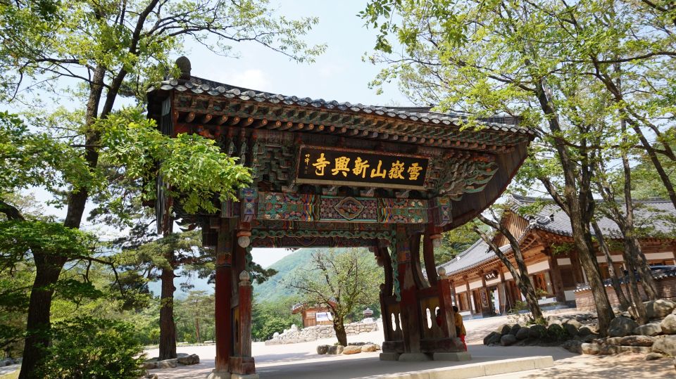 Seoul: Mt Seorak + Naksansa Temple or Nami Island Group Tour - Cable car reality check: buy on-site, and keep a backup plan