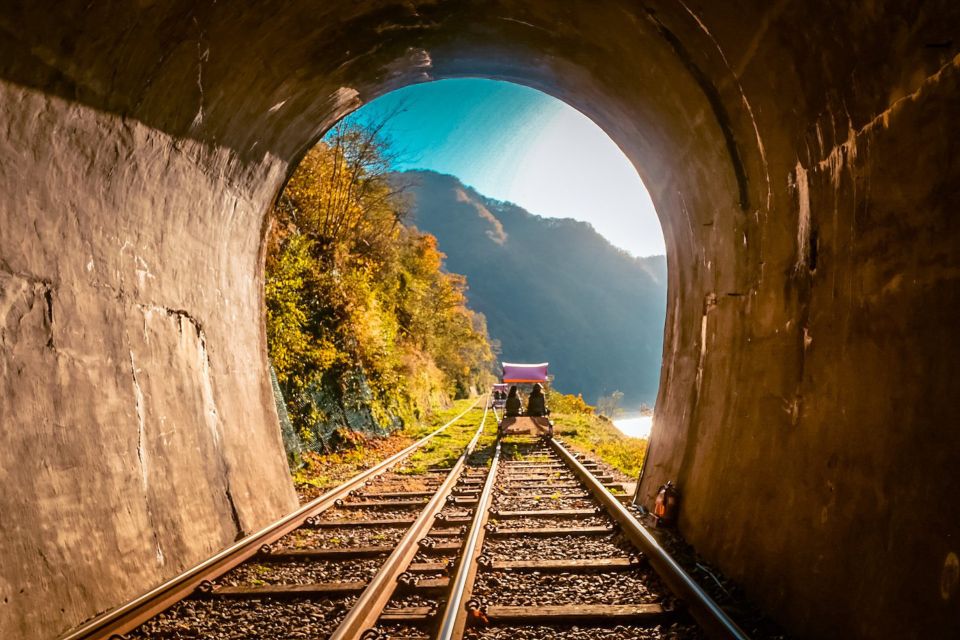 Seoul: Nami, Petite France, Italian Village, Railbike Option - Group tour guidance: why the guide style matters