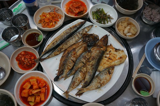 Seoul Night "Private Tour"(Korean BBQ, N-Tower, Seoul Fortress, Local Market) - Cheonggyecheon Stream: easy night walking in the city core