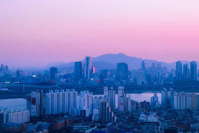 Seoul: Private Walking Tour with a Local - Pickup and the first hour: turning Seoul from chaos into a walkable plan
