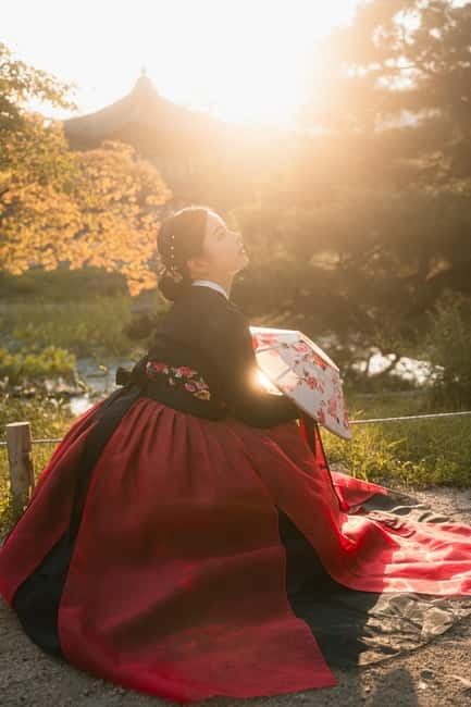Seoul: Professional Hanbok Photography at Gyeongbok Palace - Small Gotchas: Tuesday Dates, What to Bring, and Where to Start