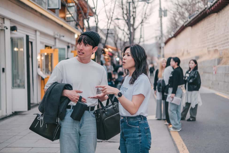 Seoul: Street Photoshoot and Hidden Gem History Walking Tour - Ikseon-dong hanok cafés: where your first photos get their personality