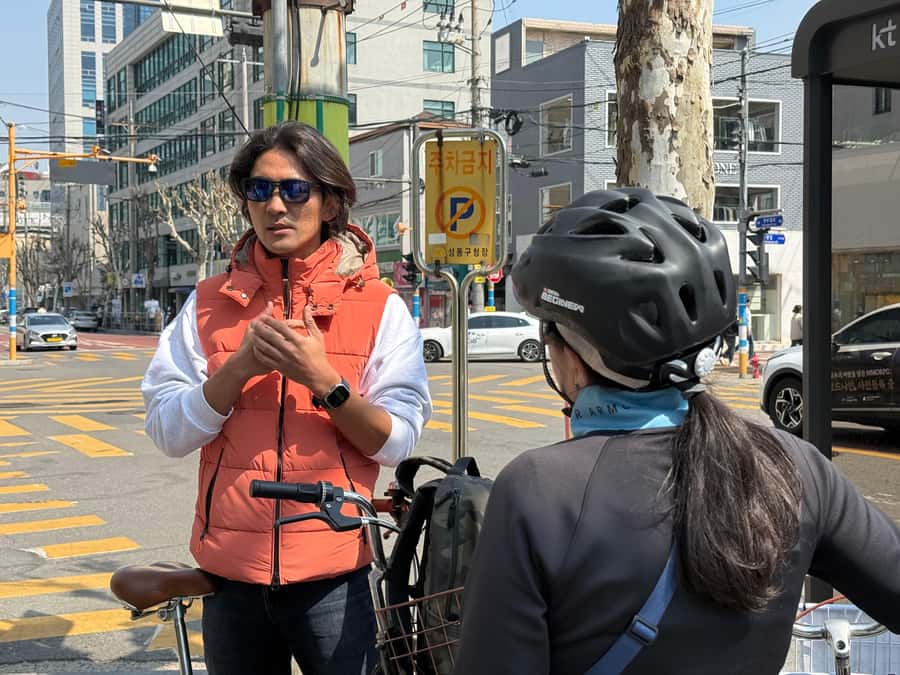 Seoul: Urban Nature Bike Tour along Han River - Bikes, Gears, and Family Fit: What You’re Really Signing Up For