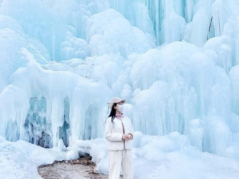 Seoul: Vivaldi Park Winter Ski with Eobi Ice Valley Day Tour - Value check: why this $19 day trip can make sense