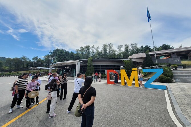 Small Group Tour to DMZ & Suspension Bridge with Hotel Pickup - Mangbaedan: A Short Stop That Hits the Human Level